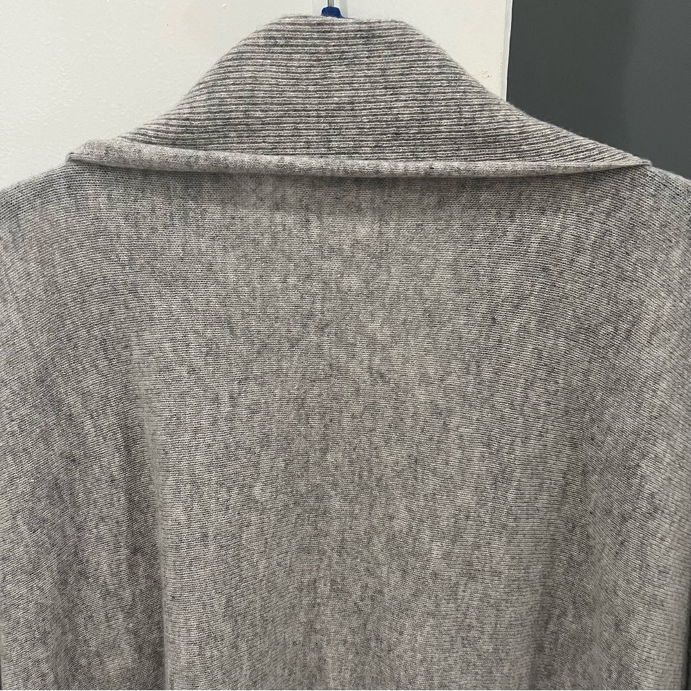 SOLD NWT Hatch 100% Cashmere Knit Airplane Cardigan Heather Gray Long Duster - Picture 11 of 12
